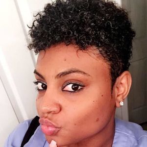 Meet your Posher, Makisha