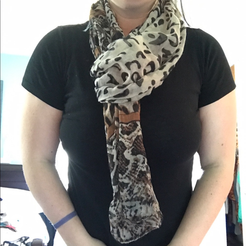 Cheetah Scarf