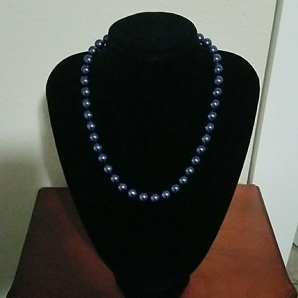 Shell Pearl Necklace
