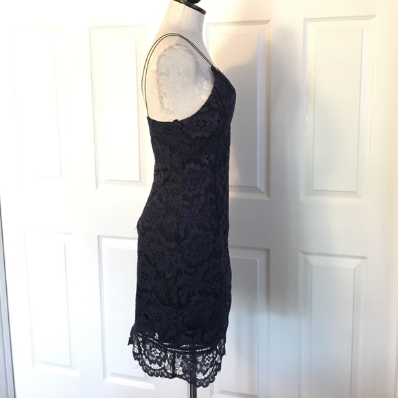 Astr the Label Navy Lace Dress - Picture 5 of 8