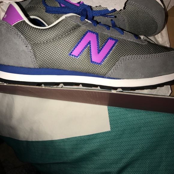 New Balance 501 - Picture 2 of 2
