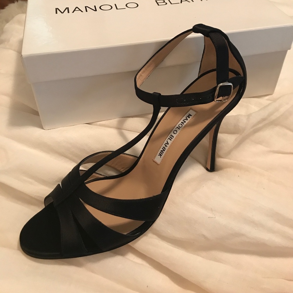 Brand new beautiful Manolo Blahnik 👠