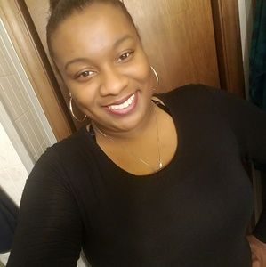 Meet your Posher, Khalia