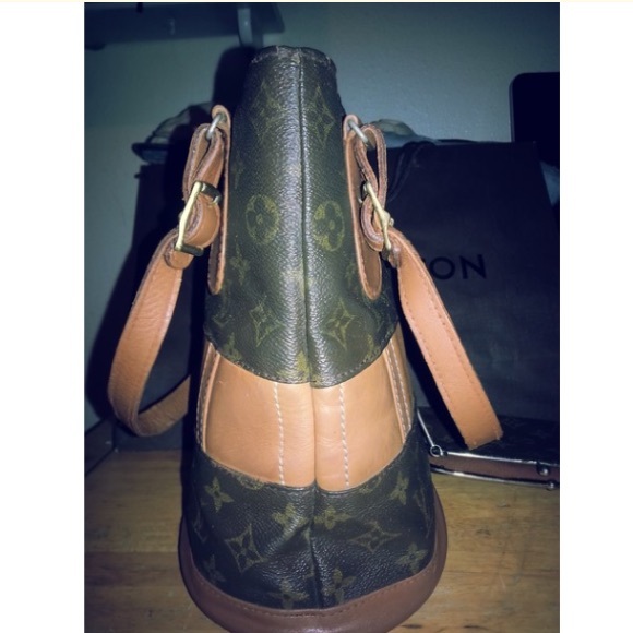 LOUIS VUITTON Marais Prototype Bucket Pm Bag - Picture 5 of 8