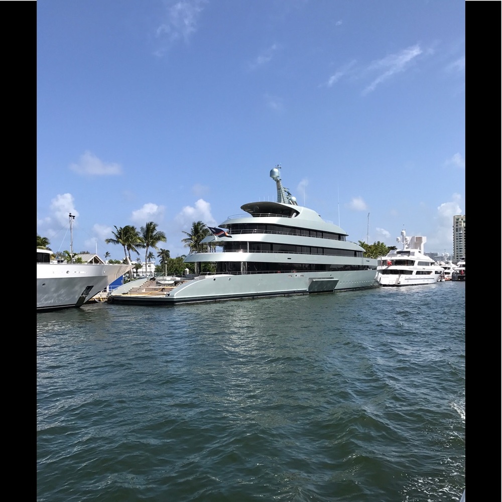 Meet your Posher, Julian