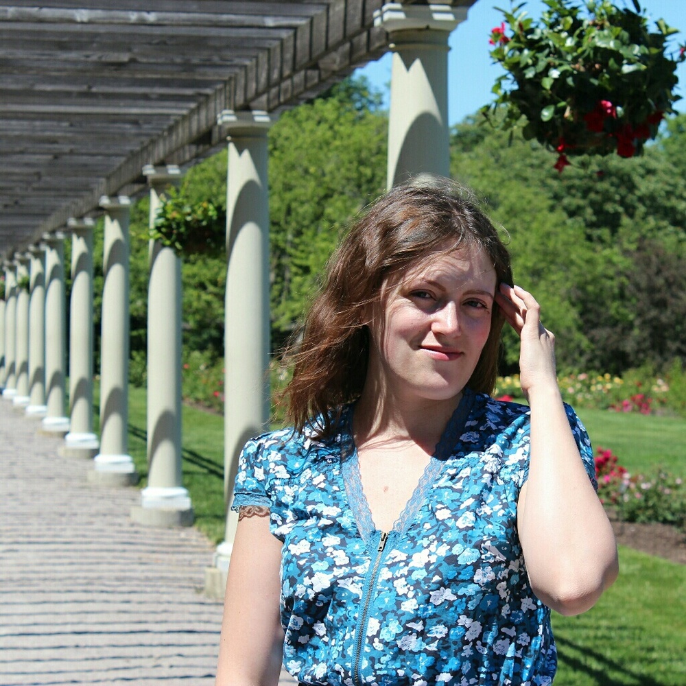 Meet your Posher, Julia