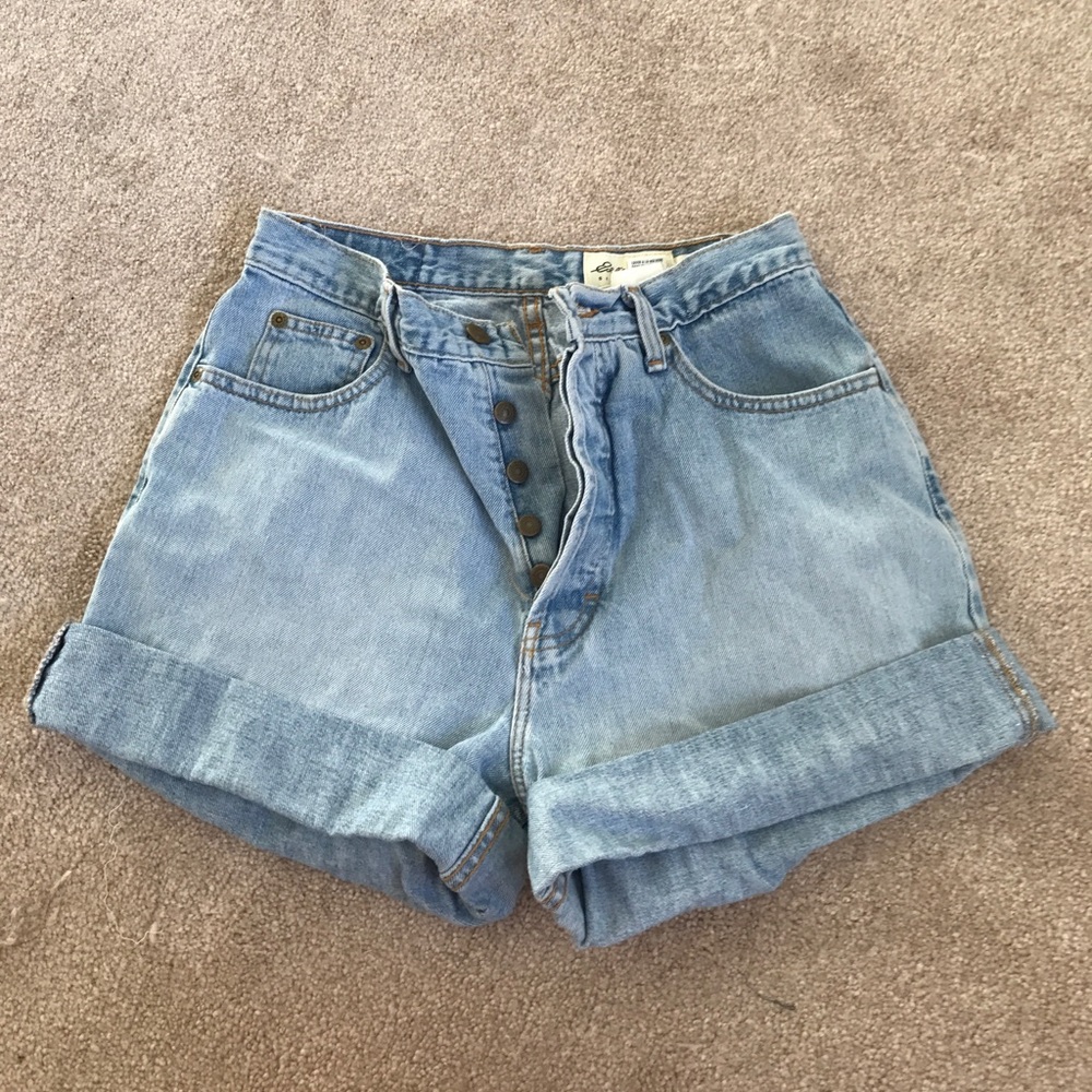 Oversized light wash high wasted jean shorts