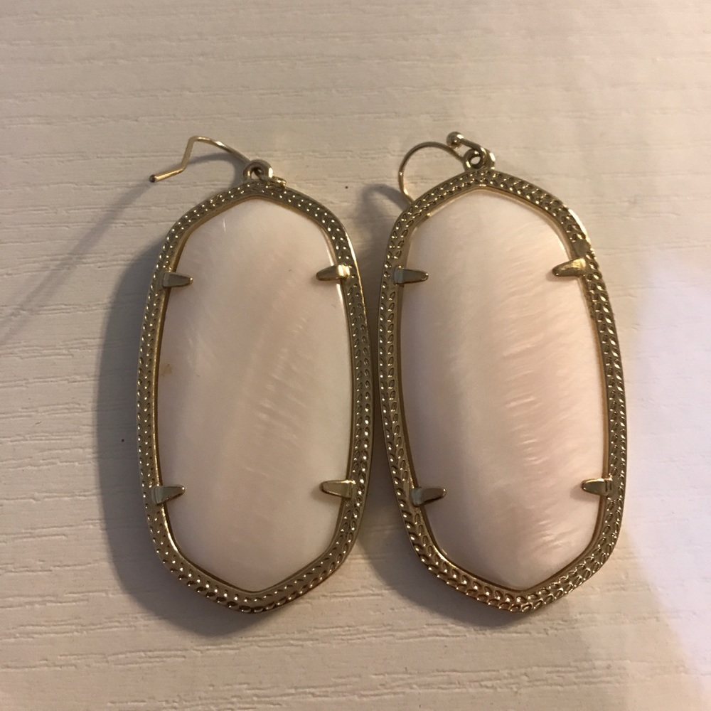 White pearl Kendra Scott danielle earrings