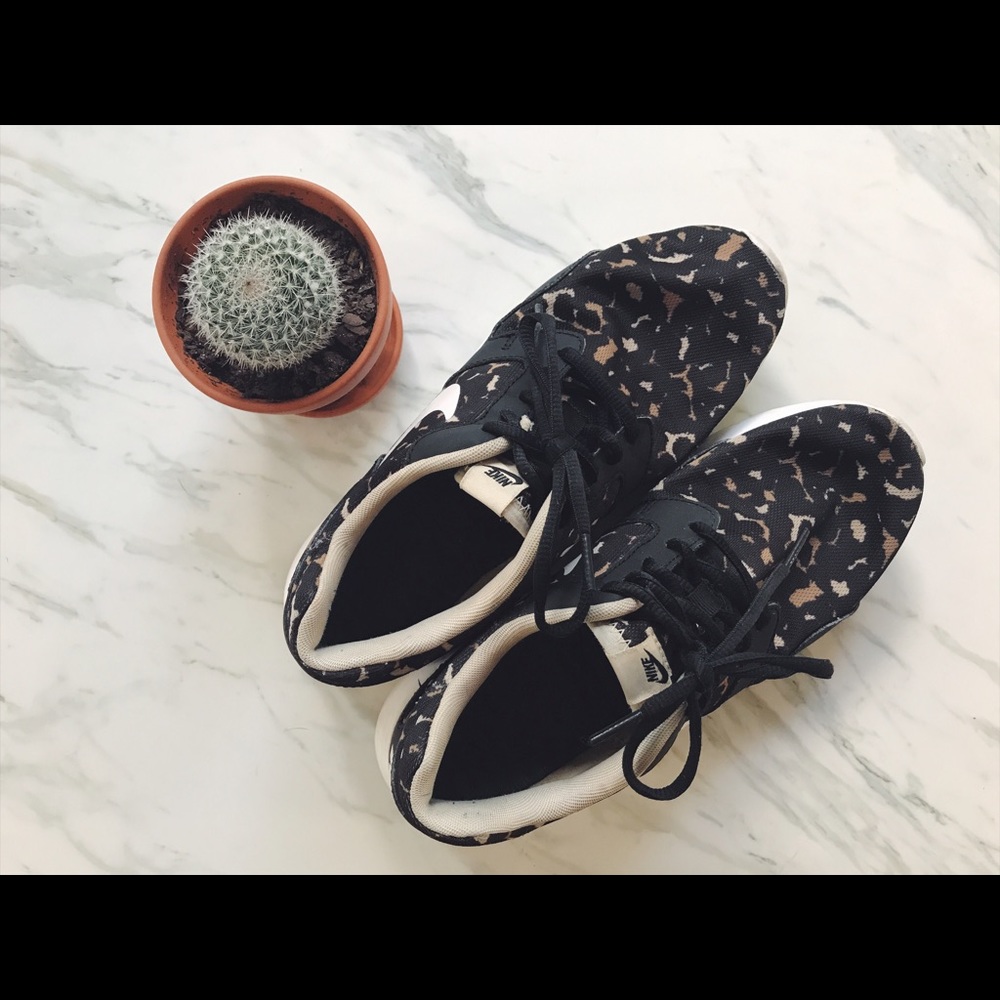 ✨SOLD✨ Leopard Nike Kaishi Shoes