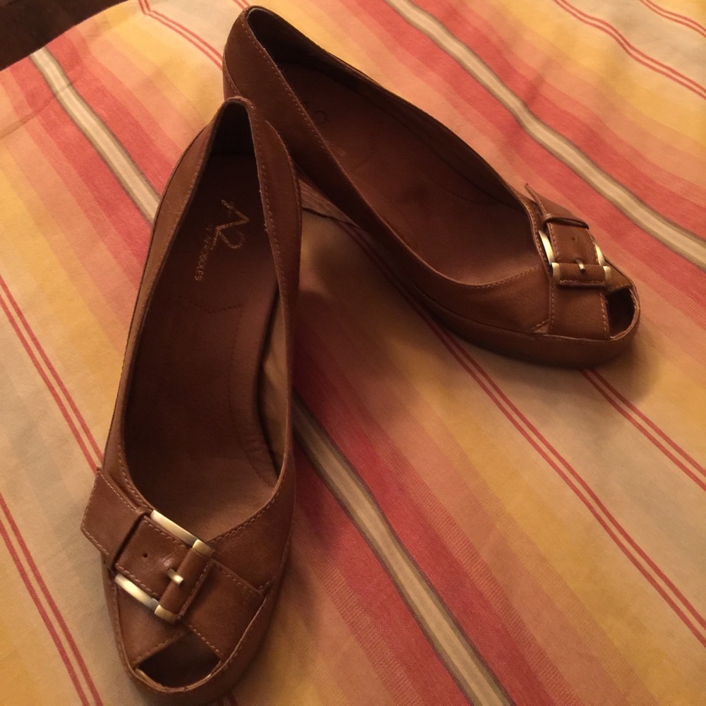 🌷A2 Peep Toe Wedge🌷