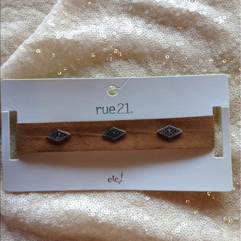 Faux suede camel Chocker