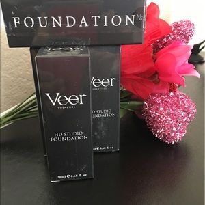 VEER ALL NATURAL FOUNDATION!!!!!!  Sold outttt