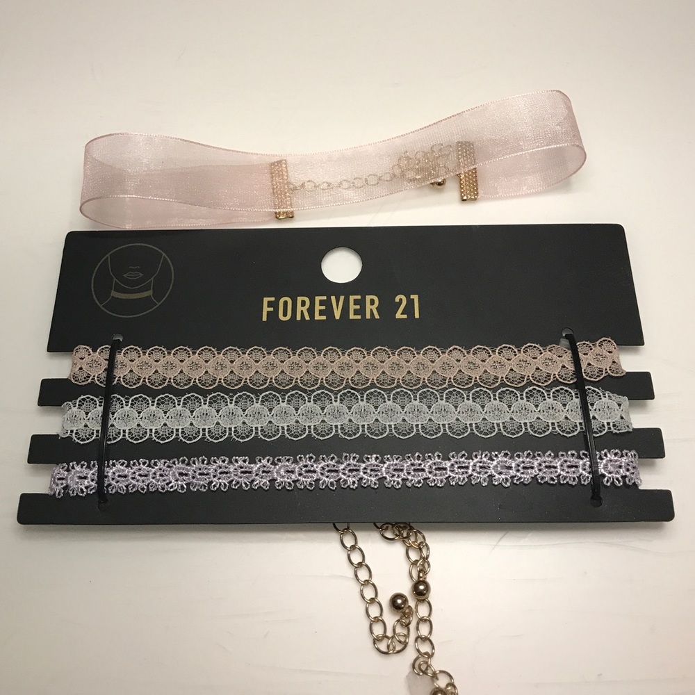 Forever 21 chokers