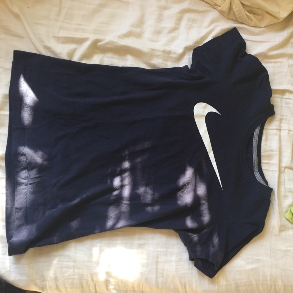 Nike tshirt
