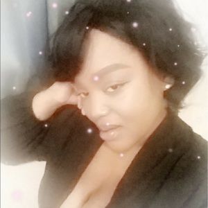 Meet your Posher, Iris