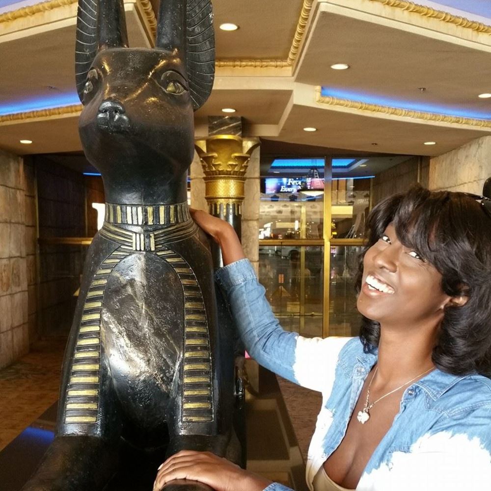 Meet your Posher, Donna