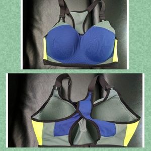 Victoria's Secret Lightly used Sports Bra 34 DDD