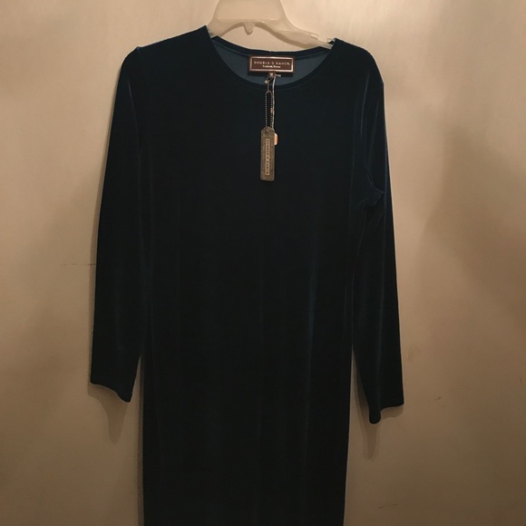 Long Double D velvet dress **new w tags! - Picture 1 of 2