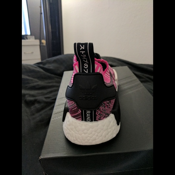 NMD R1 - Picture 3 of 7