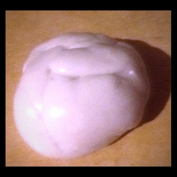 White slime and a little red - Picture 2 of 3