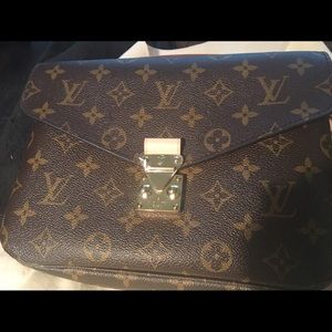 Brand new Louis Vuitton pochette metis