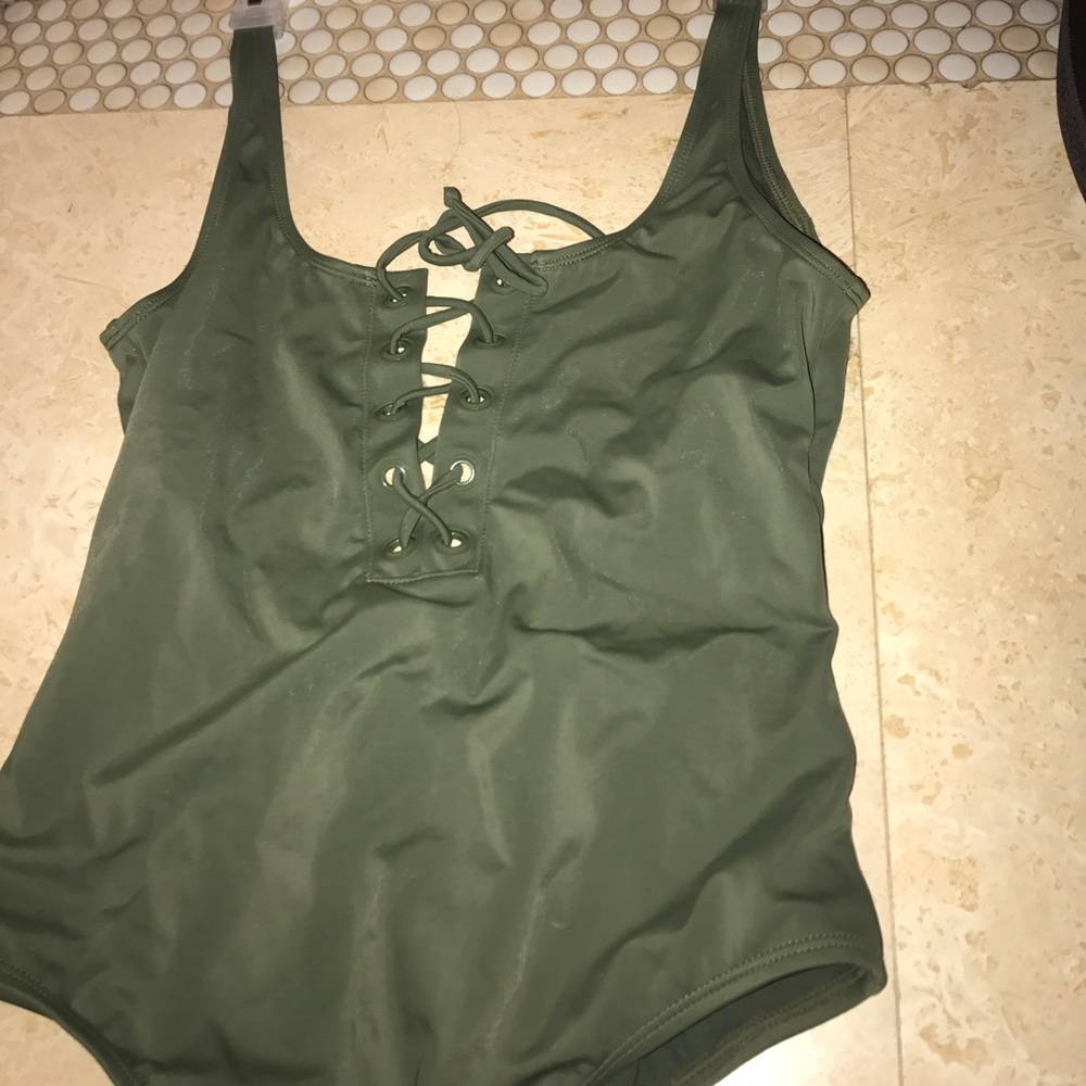 Olive green one-piece bathing suit. Super cute !