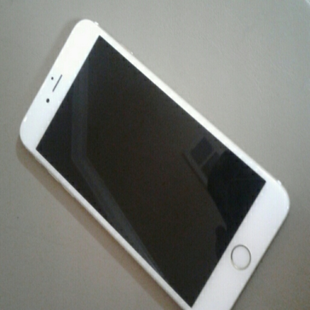 IPhone 6+ gold 16gb used