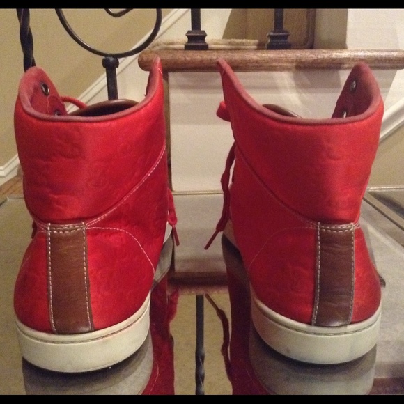 Used, men\'s Gucci sneakers.