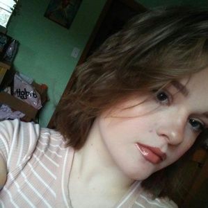 Meet your Posher, Tessa