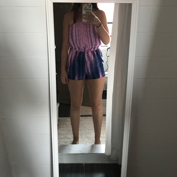 Adorable Romper - Picture 3 of 4
