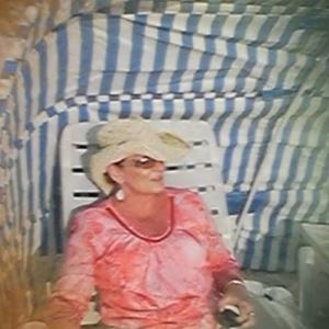 Meet your Posher, Dawn