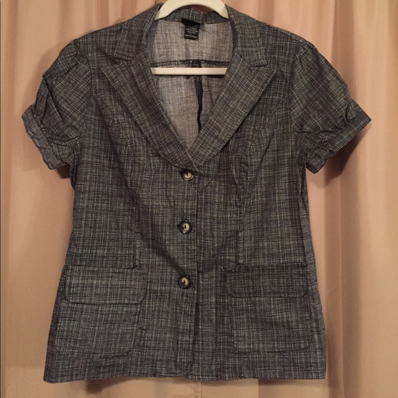 Button down shirt - Picture 1 of 3