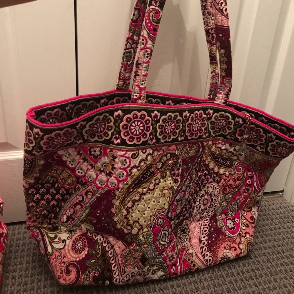Vera Bradley oversized tote!!