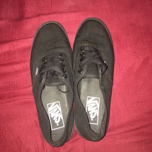 Black women's Vans