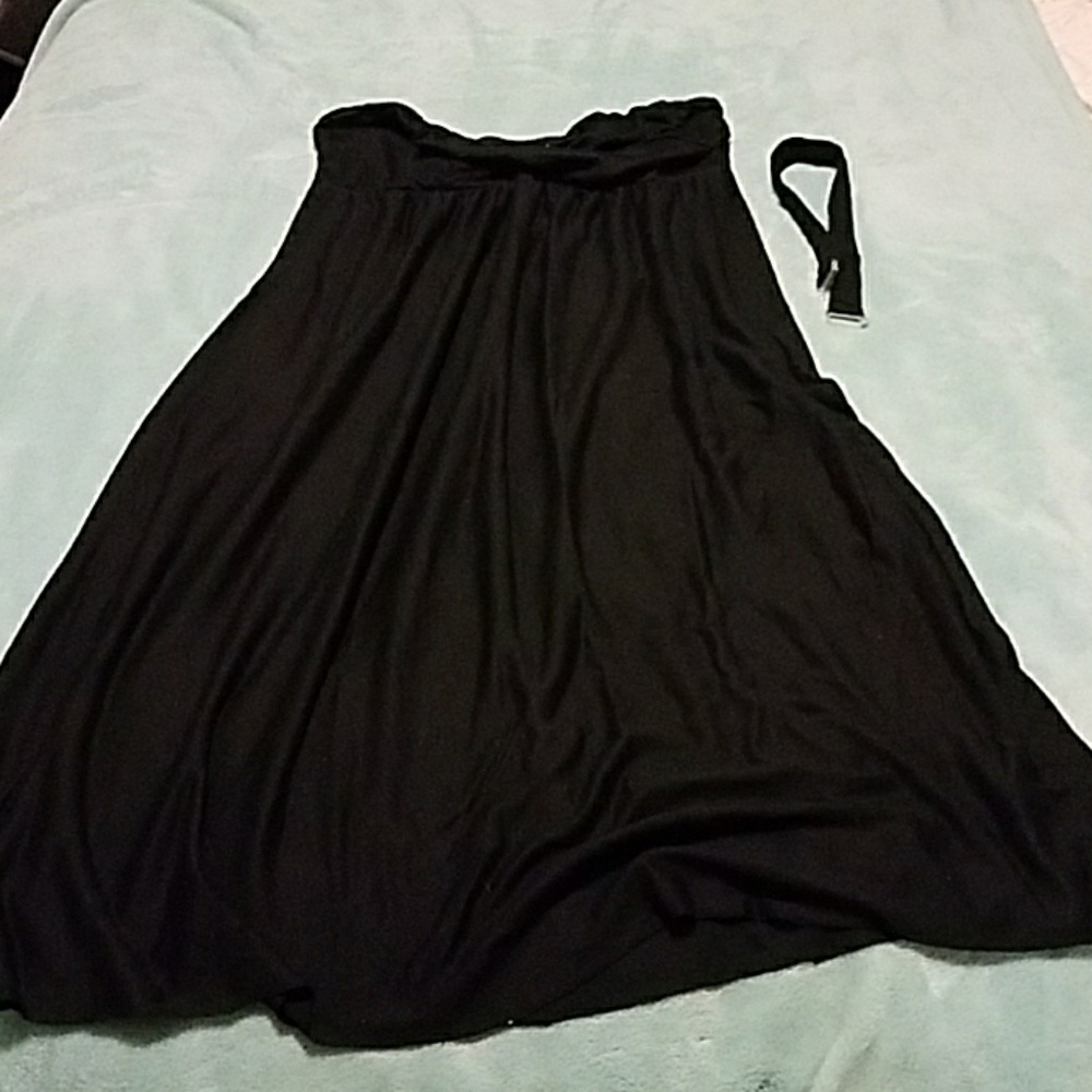 Coverup with detachable strap