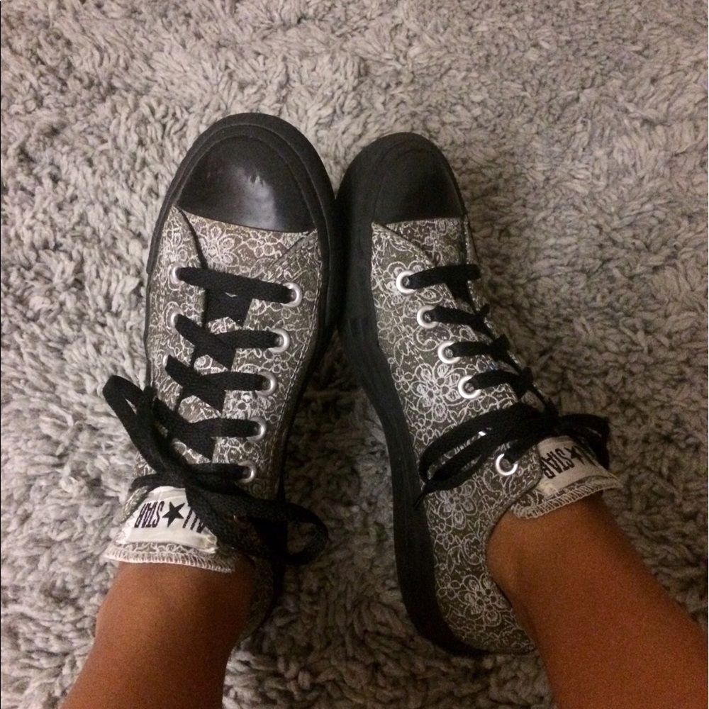 Black/Grey Converse