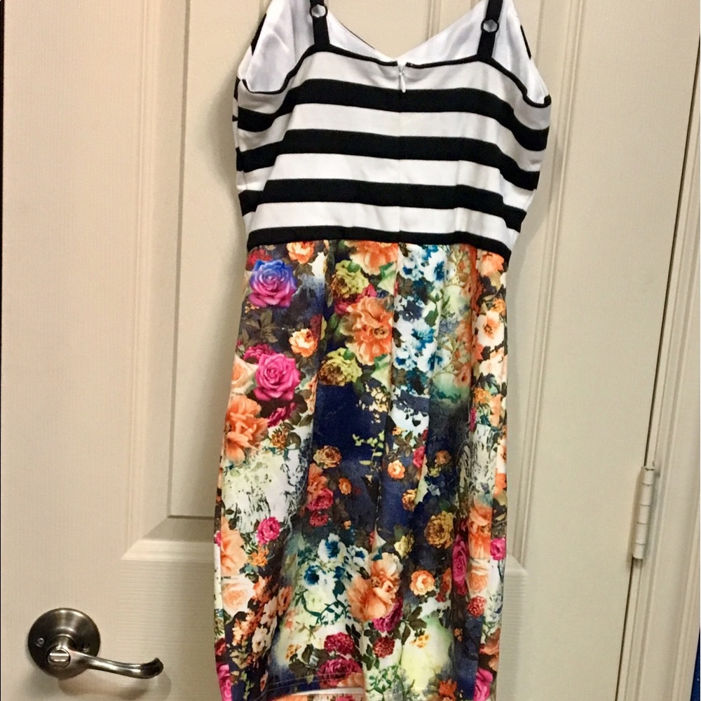 New with tags precious dress, size small. - Picture 2 of 6