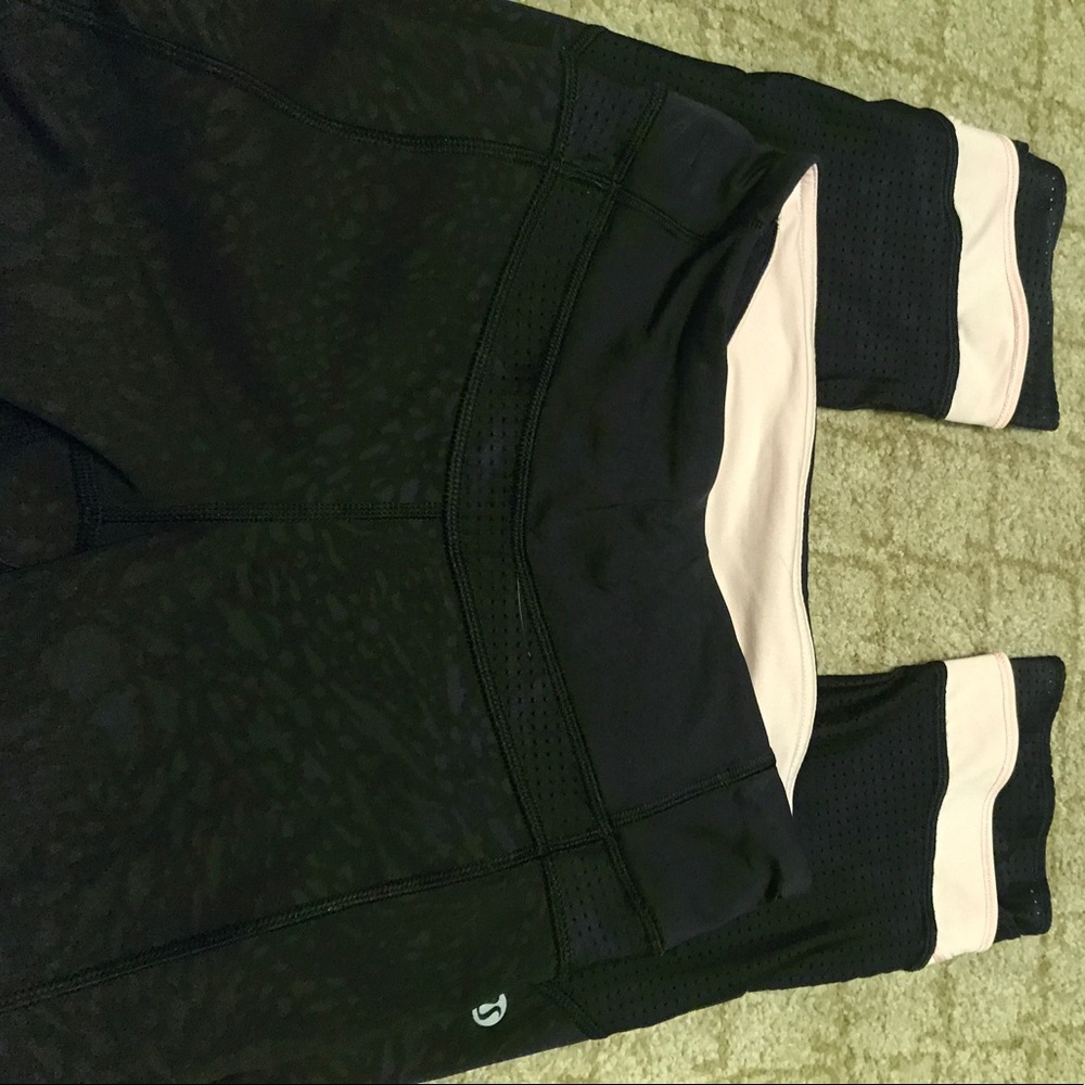 Size four lululemon crops