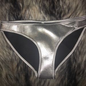 Metallic neoprene swim bottoms (triangl look alike