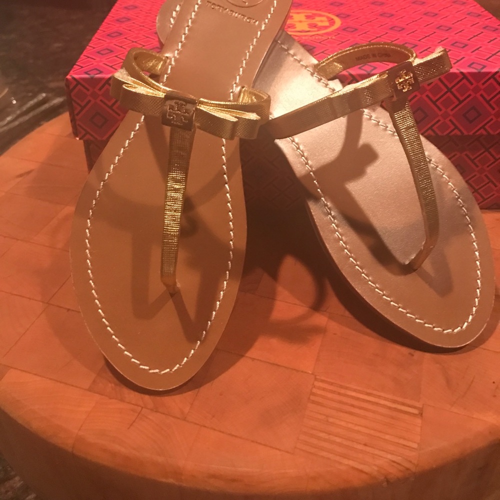 Tory Burch leighanne flat thong with metallic