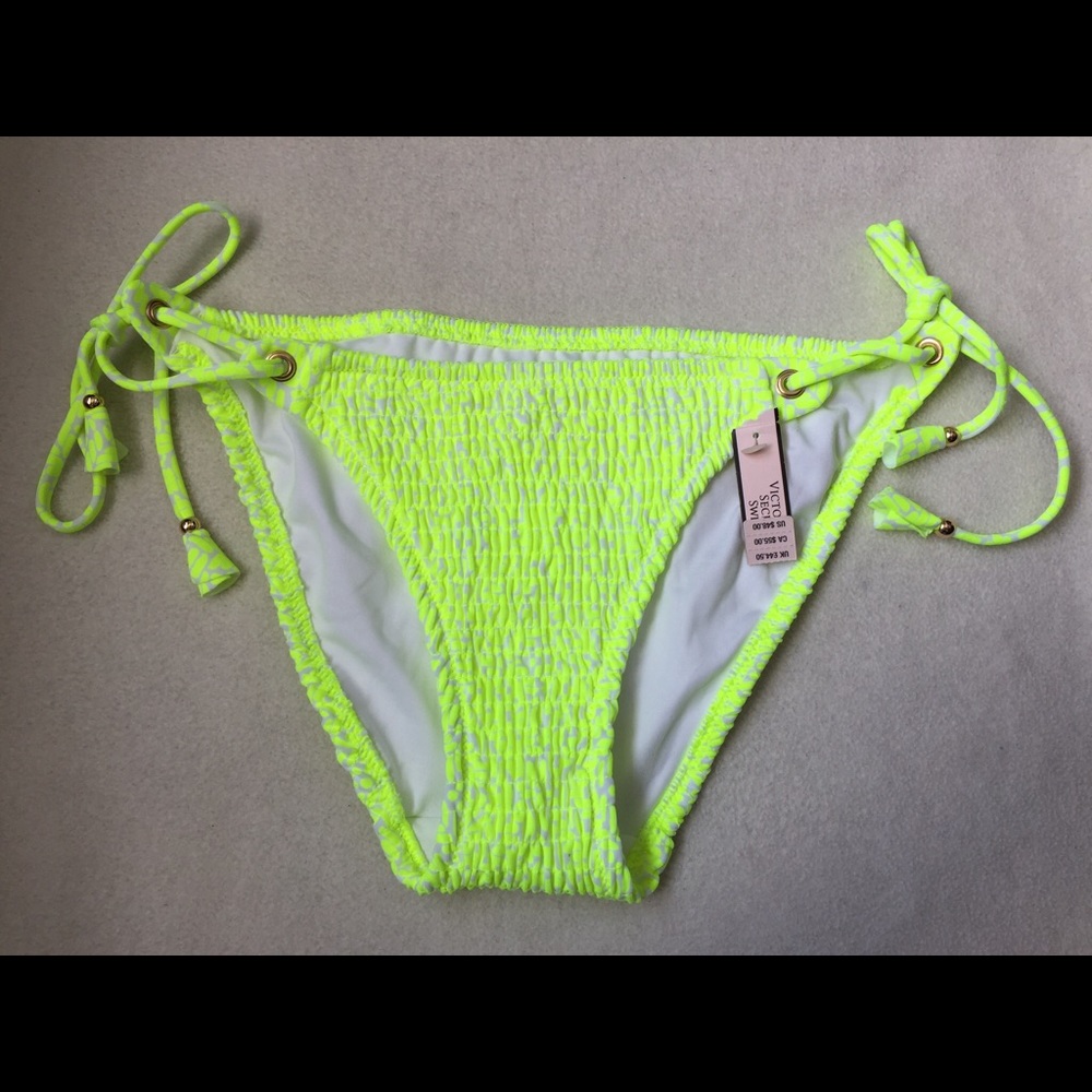 Victoria's Secret Bikini Bottoms size Small