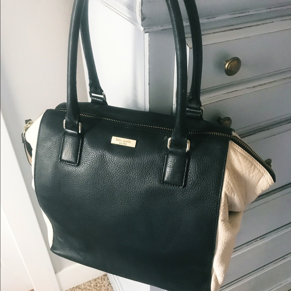Black and white Kate spade ♠️ "bowling bag" purse