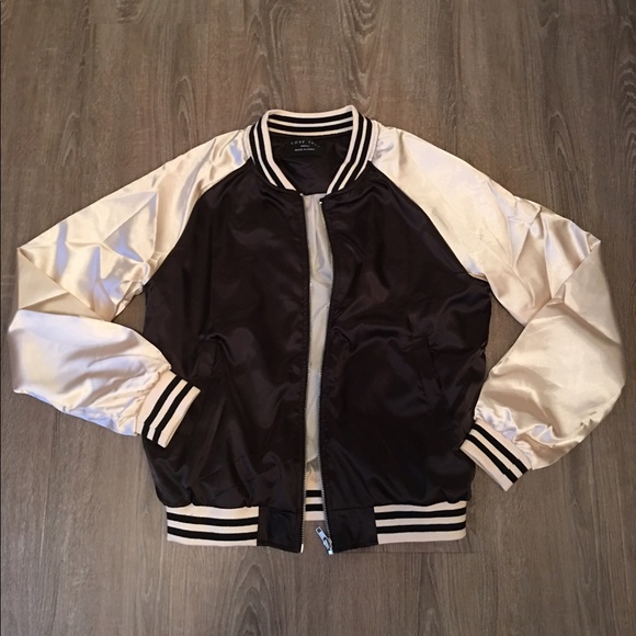 🎉HP🎉Ivory & Black Bomber Jacket Love Tree - Picture 4 of 6