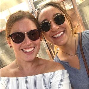 Meet your Posher, Kendra