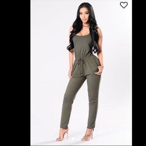 Fashion nova jumpsuit small. Tags still attached