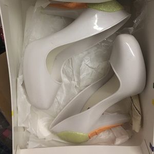 Brand new Melissa + Karl Lagerfe heels size 6