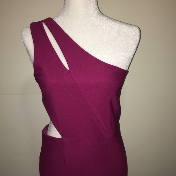 ❣️NWOT One shoulder dress - Picture 2 of 4