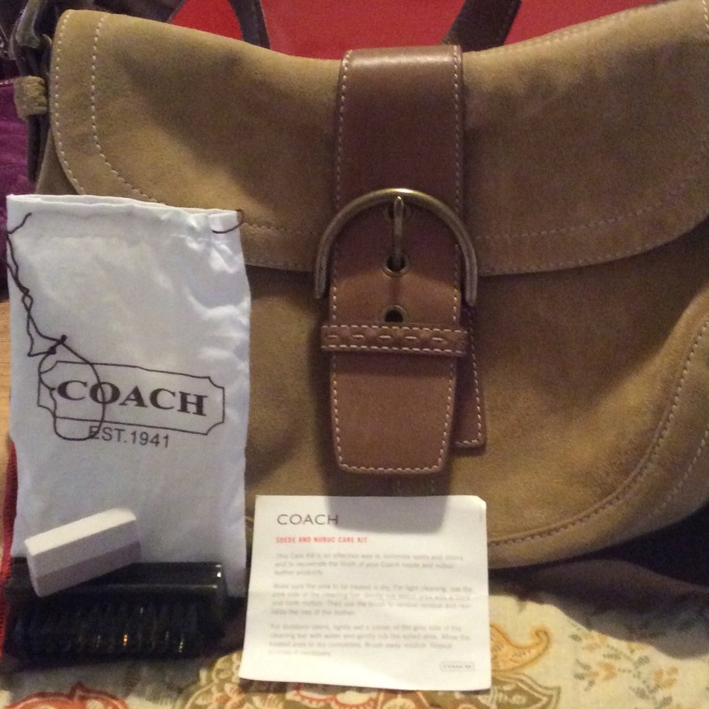 Coach bag. No low ball offers please.