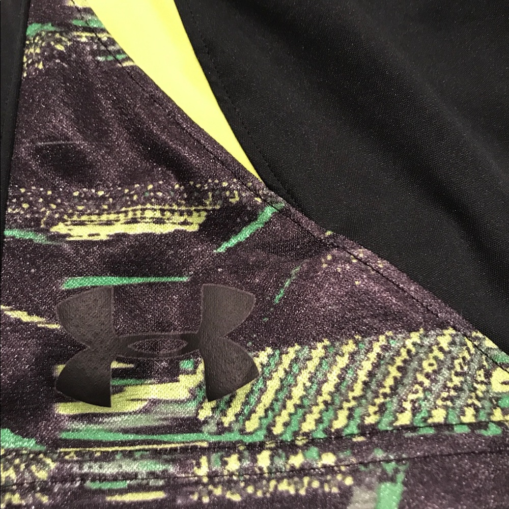 Under Armour Boys Youth Small Shorts