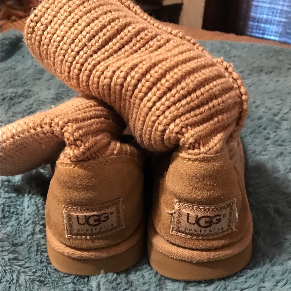 UGGS